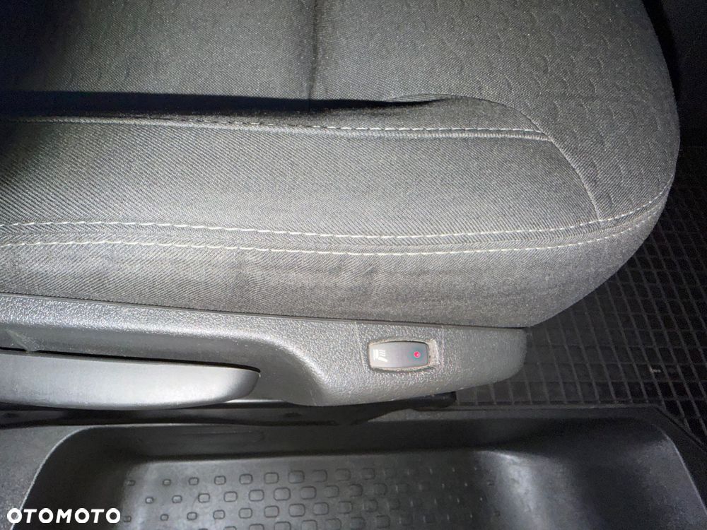 Opel Vivaro - 21