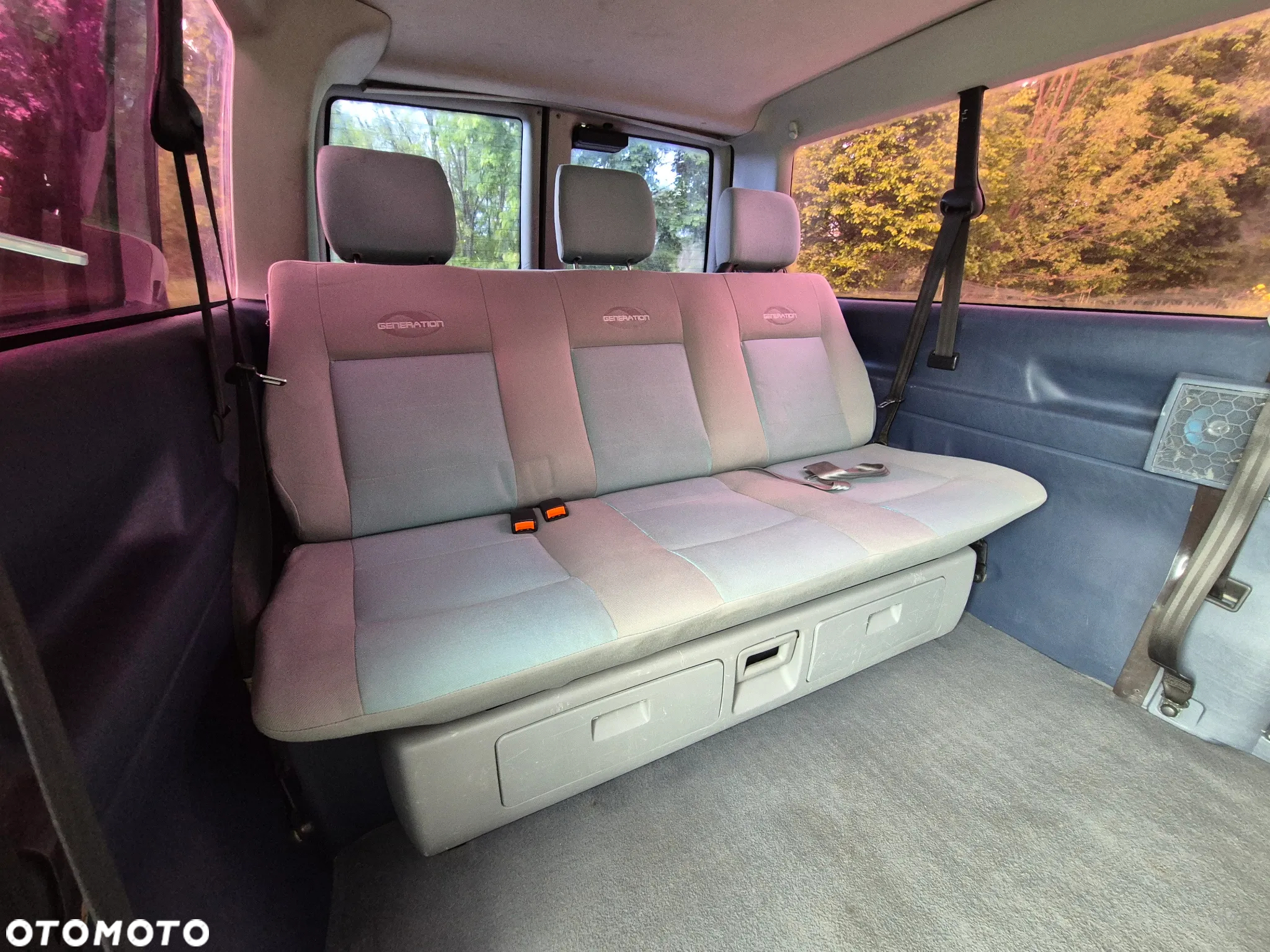 Volkswagen Caravelle TDI Basis / CL - 26