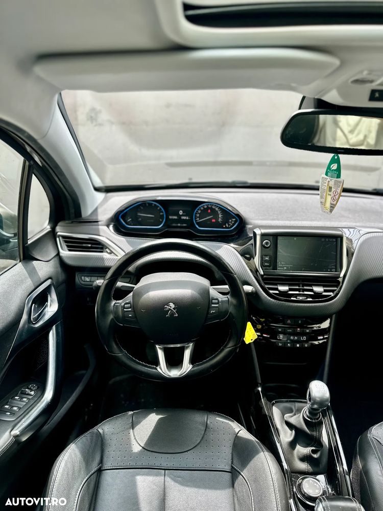 Peugeot 2008 - 14