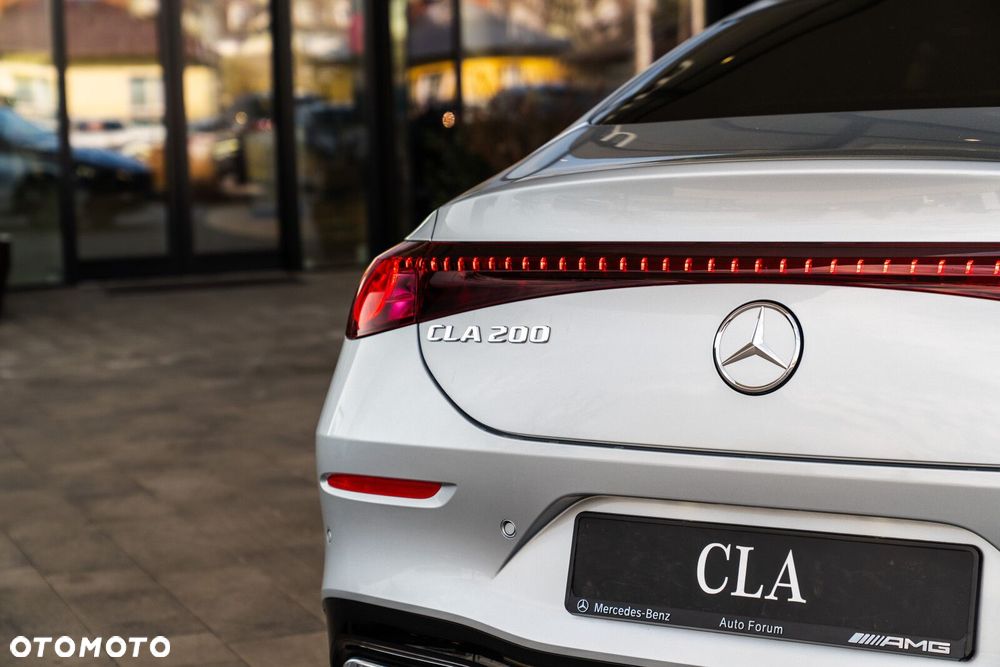 Mercedes-Benz CLA - 12