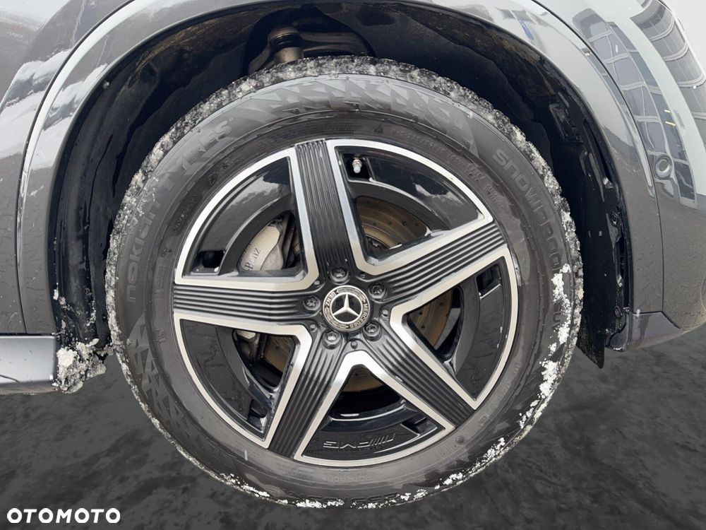 Mercedes-Benz GLC - 11