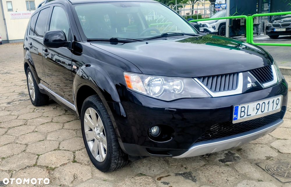 Mitsubishi Outlander 2.0 DID Intense + - 5