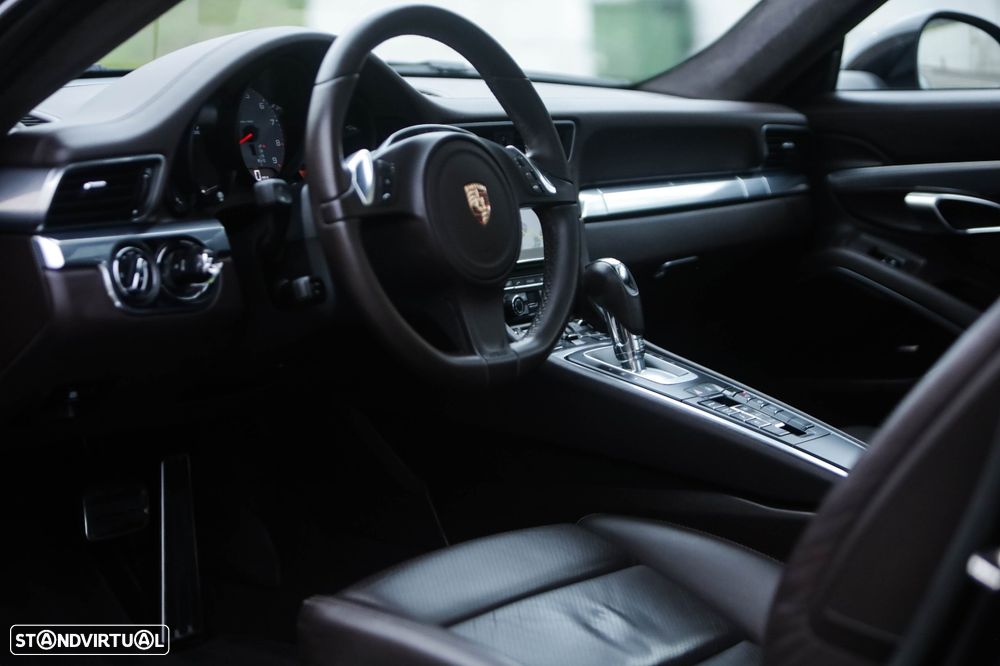 Porsche 911 (991) Carrera 4S PDK - 36
