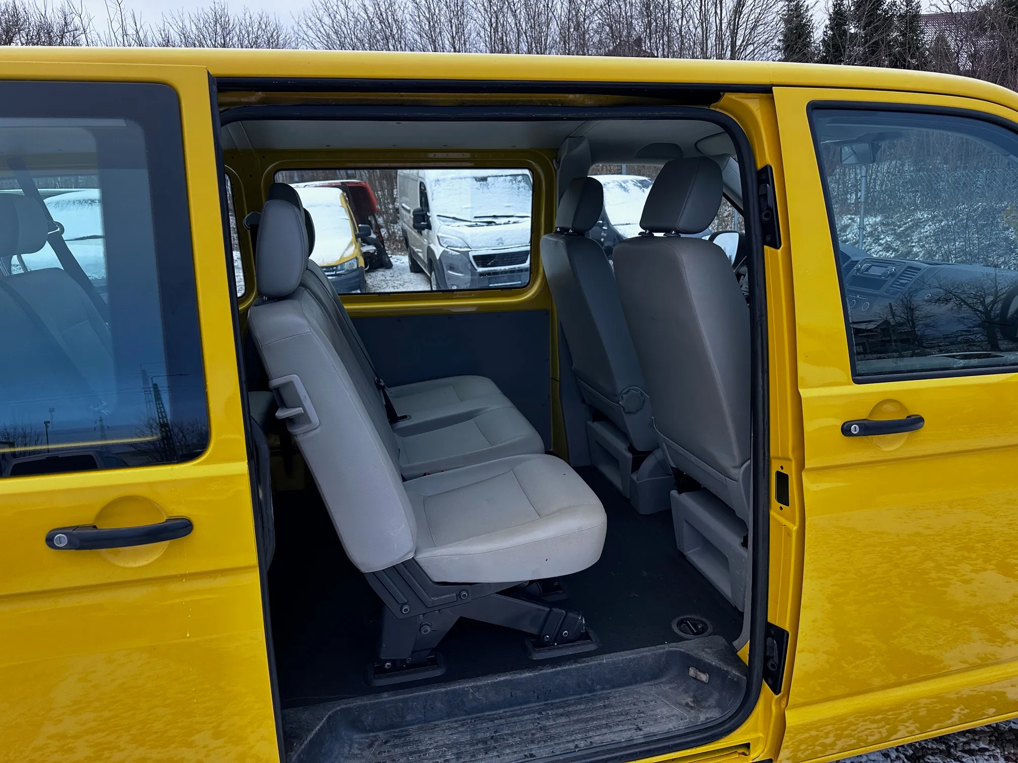 Volkswagen Transporter T5 TDI L1H1 - 15