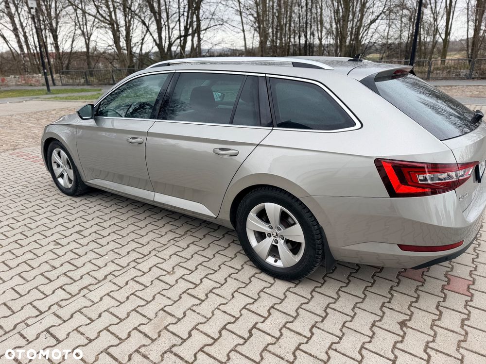 Skoda Superb 2.0 TDI 4x4 DSG Premium Edition - 7