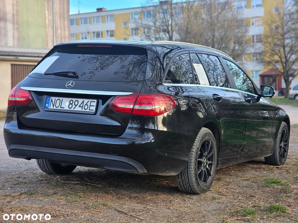 Mercedes-Benz Klasa C 220 CDI BlueEff Avantgarde - 2