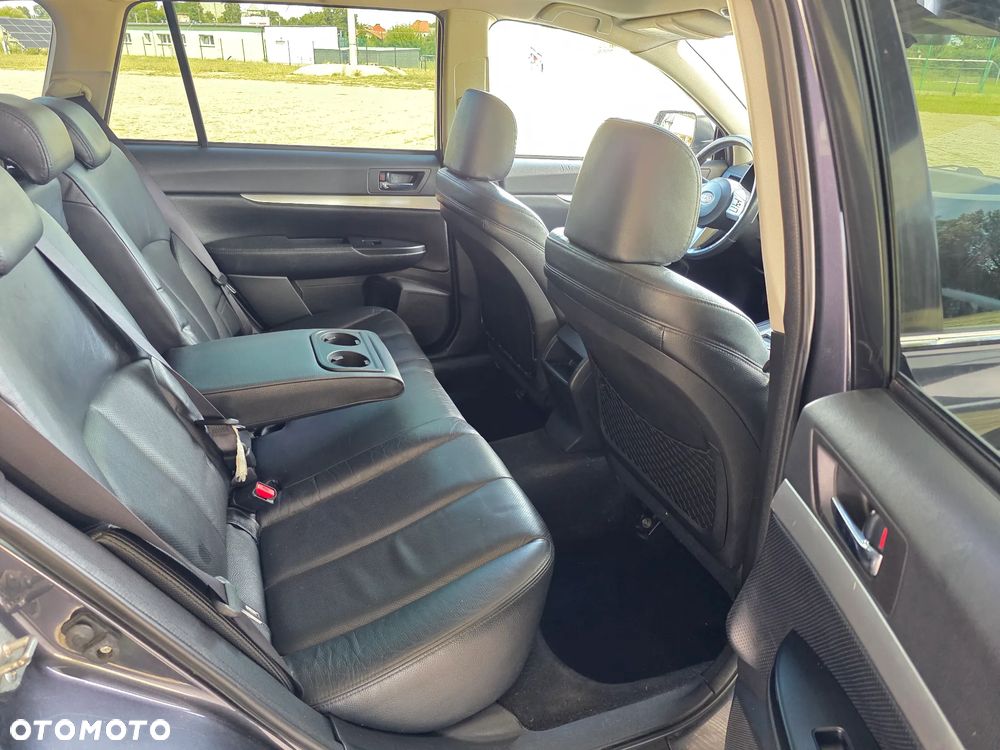 Subaru Outback - 16