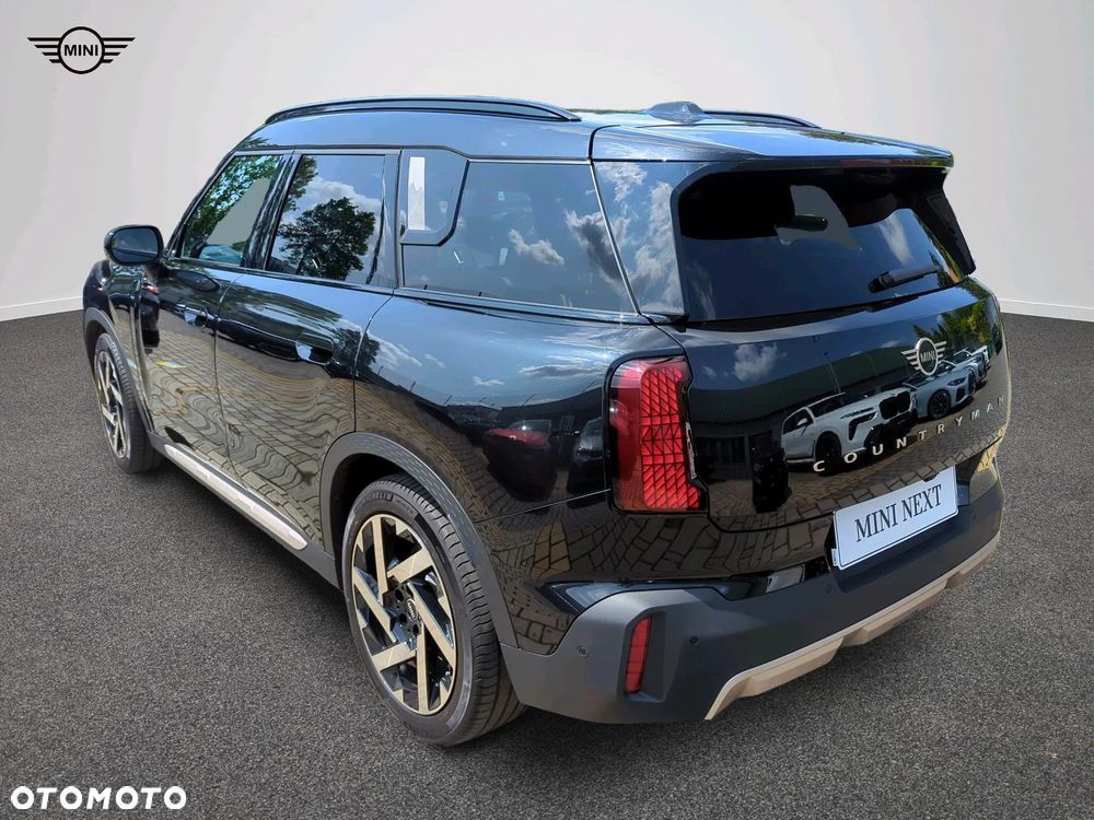 MINI Countryman E 66.5kWh Linia Favoured - 3