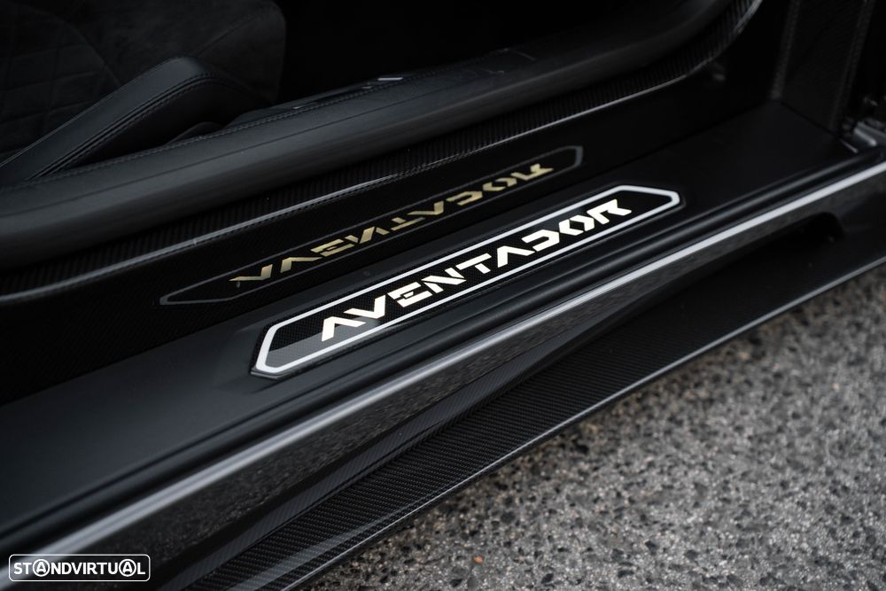 Lamborghini Aventador 6.5 V12 LP740-4 S - 59