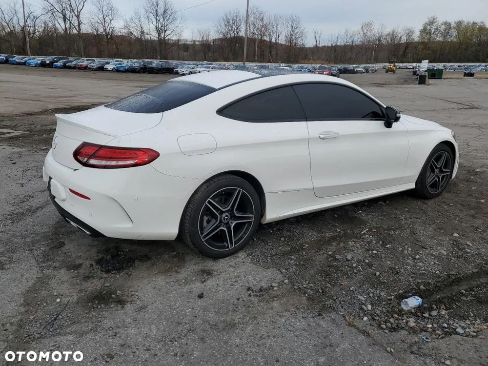 Mercedes-Benz Klasa C 300 4Matic 9G-TRONIC AMG Line - 7