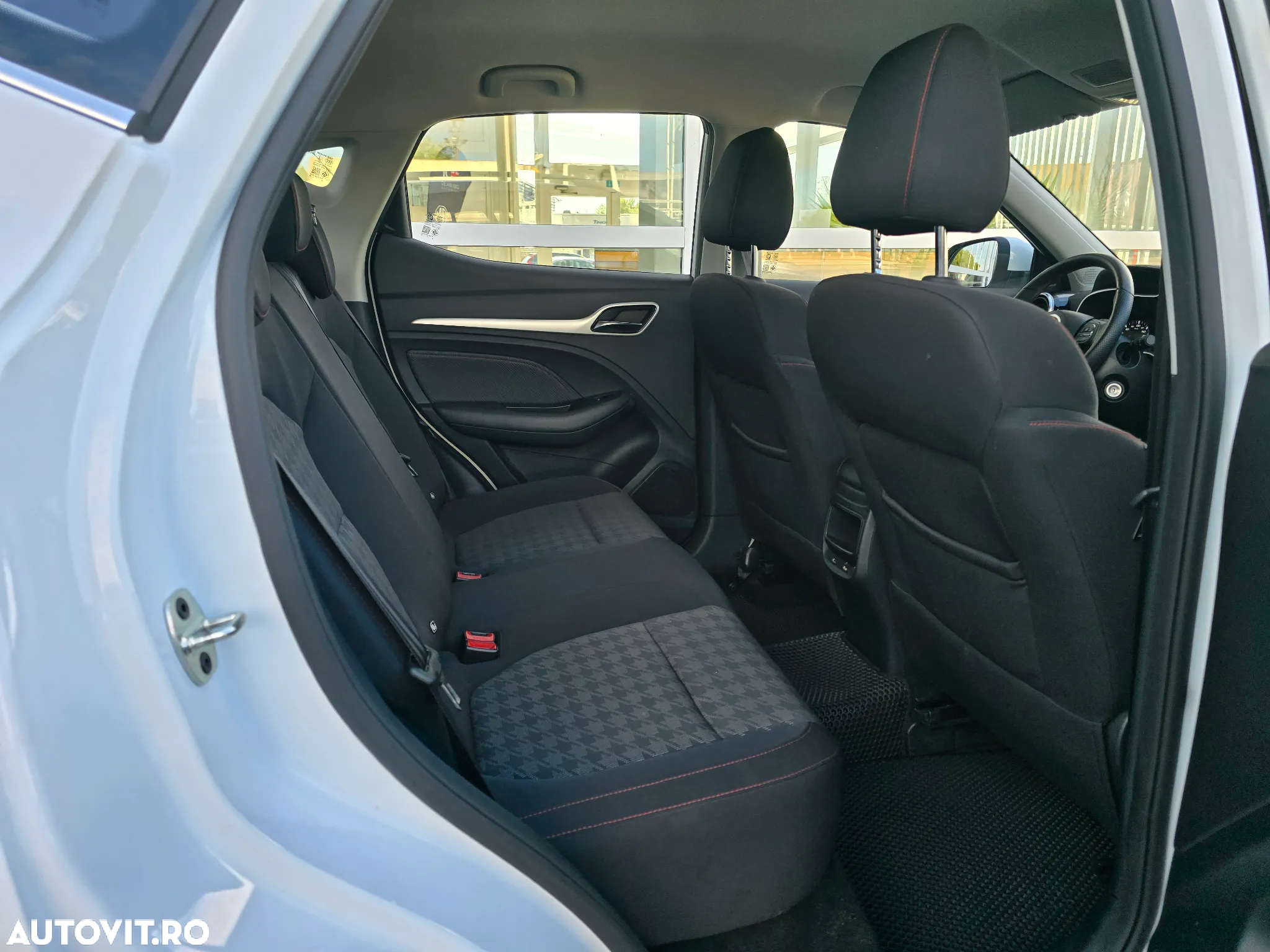 MG ZS 1.5 GSL 5MT Excite - 12