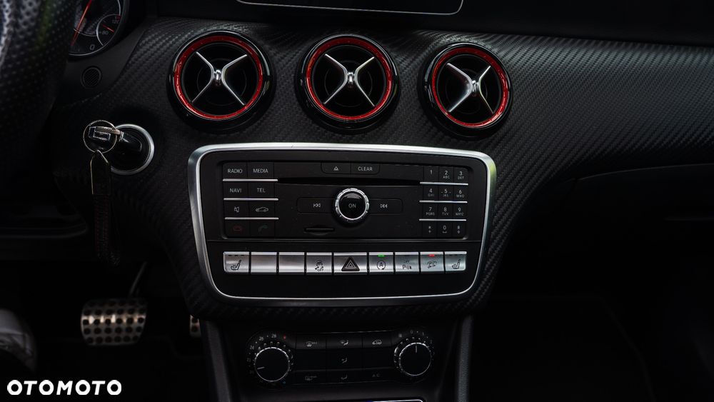 Mercedes-Benz Klasa A AMG 45 4-Matic - 12