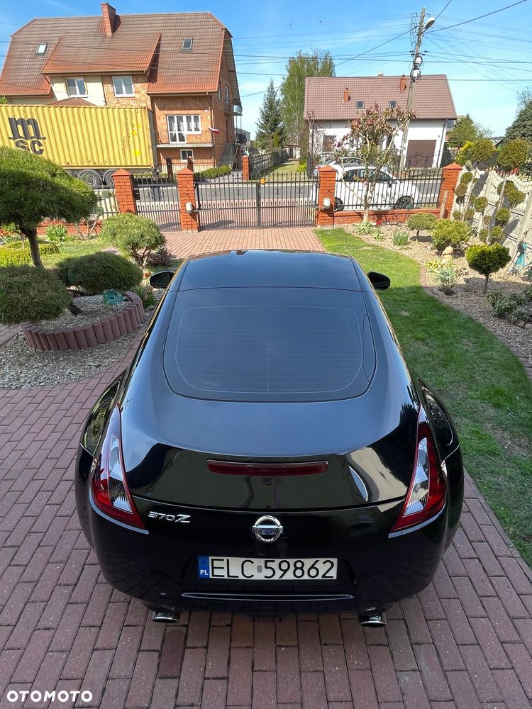 Nissan 370 Z Black Edition - 11