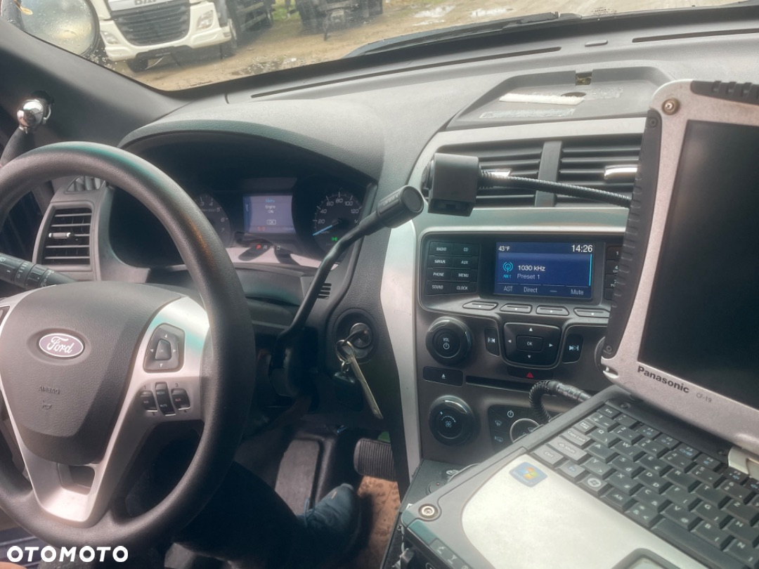 Ford Explorer - 15