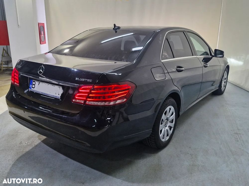 Mercedes-Benz E 200 CDI BlueEfficiency Aut. - 2