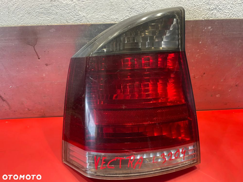 LAMPA TYŁ LEWA VECTRA C - 2