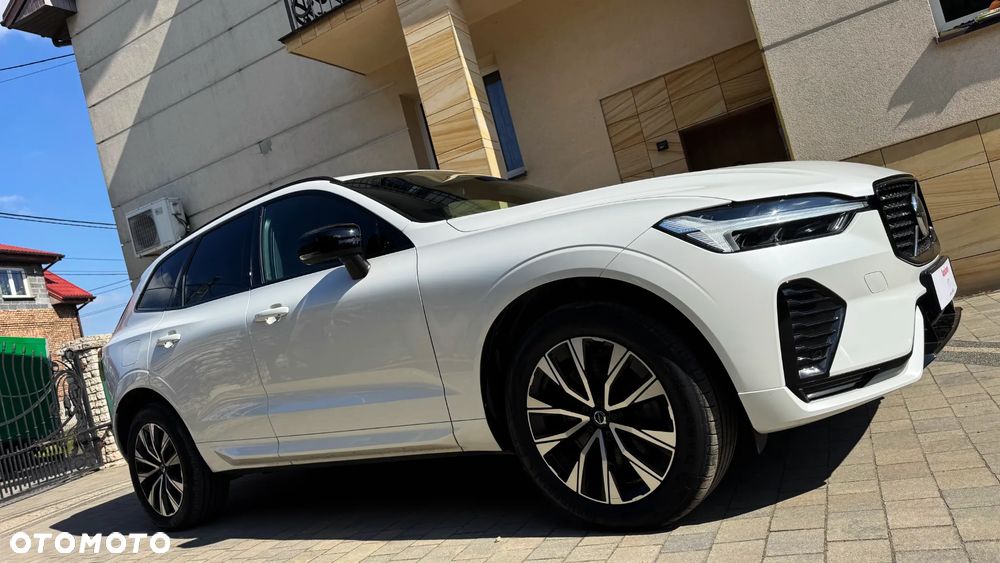 Volvo XC 60 B4 D AWD Plus Dark - 15