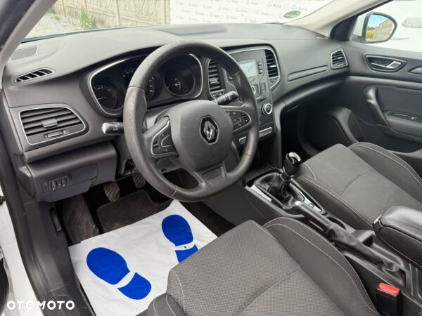 Renault Megane ENERGY TCe 100 LIFE - 11