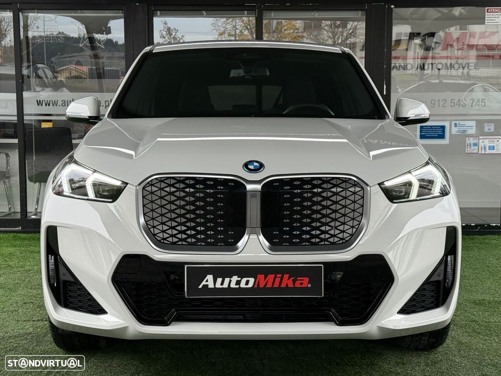 BMW iX1 eDrive20 Pack Desportivo M - 10