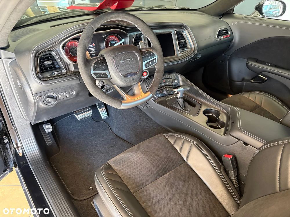 Dodge Challenger 6.2 Hellcat Widebody - 8