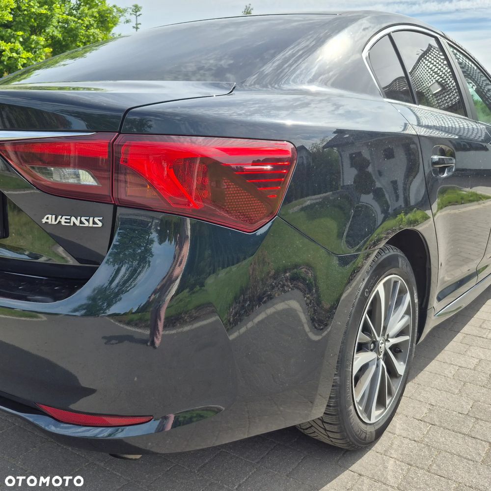 Toyota Avensis - 13