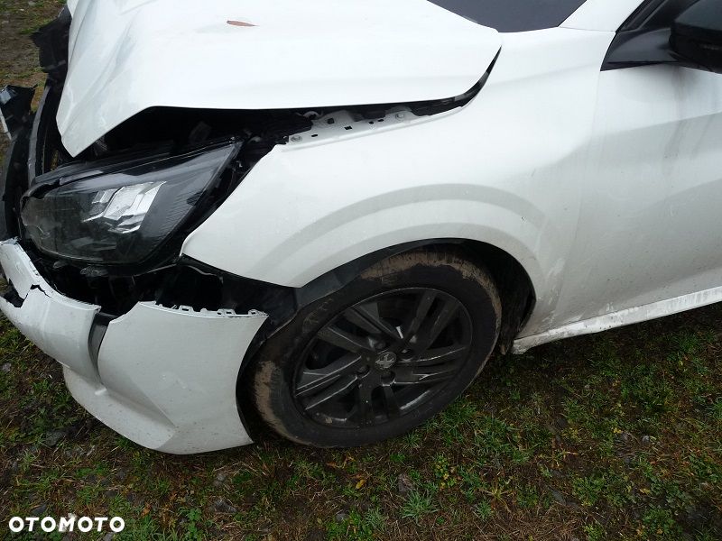 Peugeot 208 PureTech 100 EAT8 Active Pack - 17