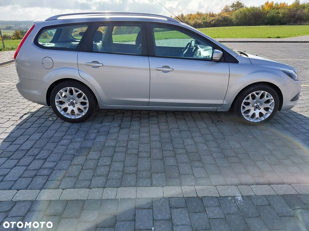 Ford Focus 1.8 FF Ambiente - 26