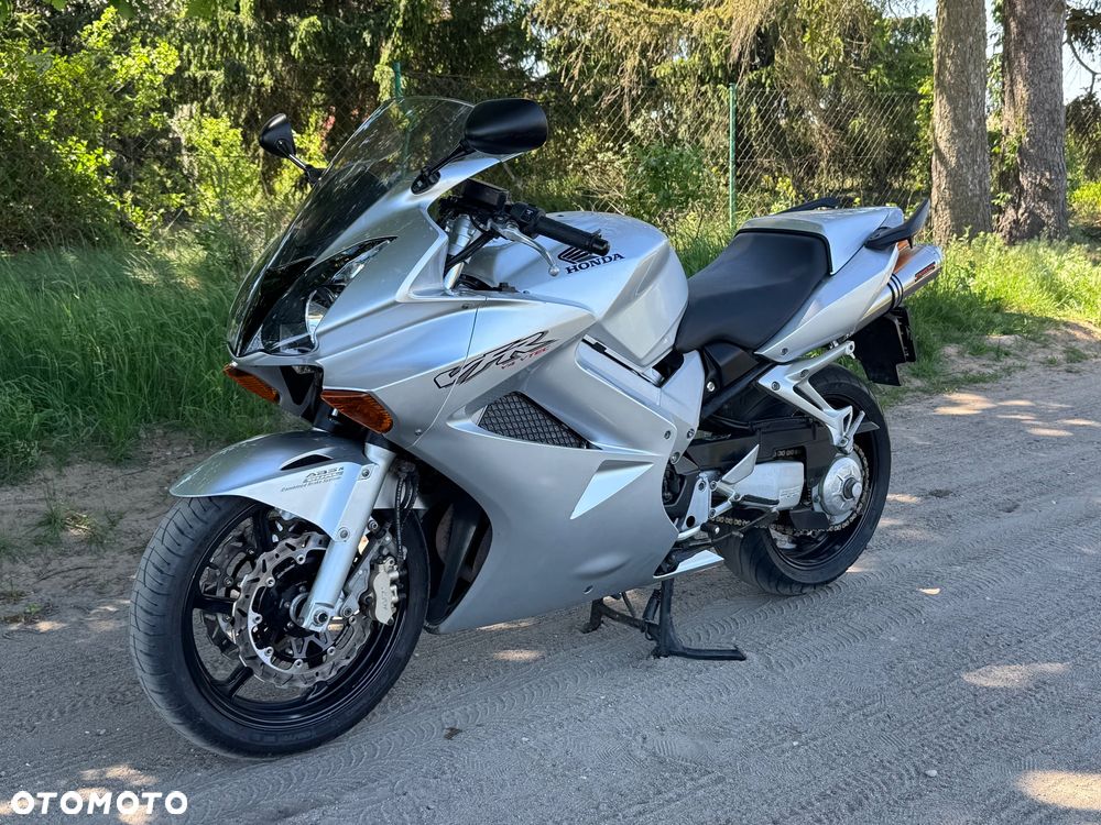 Honda VFR - 20