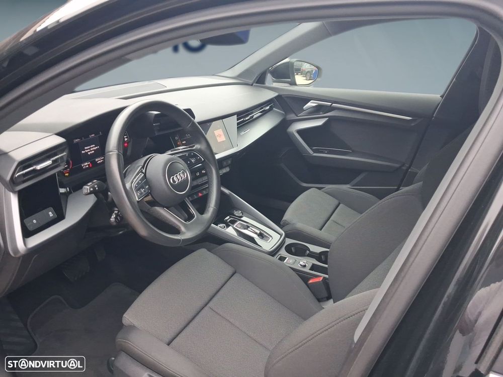 Audi A3 Sportback 30 TFSI Advanced S tronic - 4