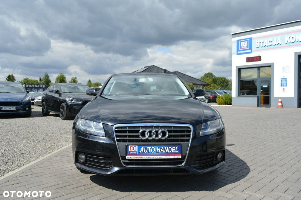 Audi A4 Limousine - 6