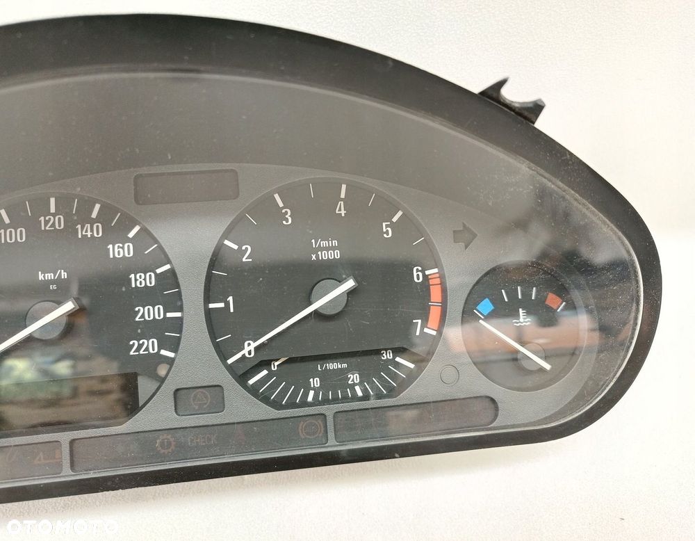 ZEGARY LICZNIK BMW E36 8357756 - 5