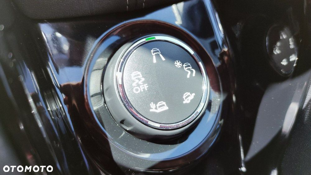 Peugeot 2008 1.6 VTi Active - 30