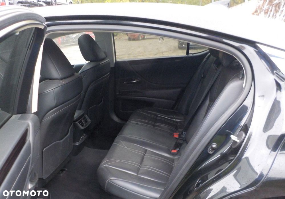 Lexus ES - 29