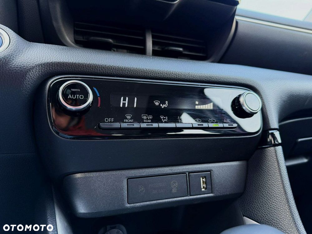 Toyota Yaris Hybrid 1.5 Style - 13