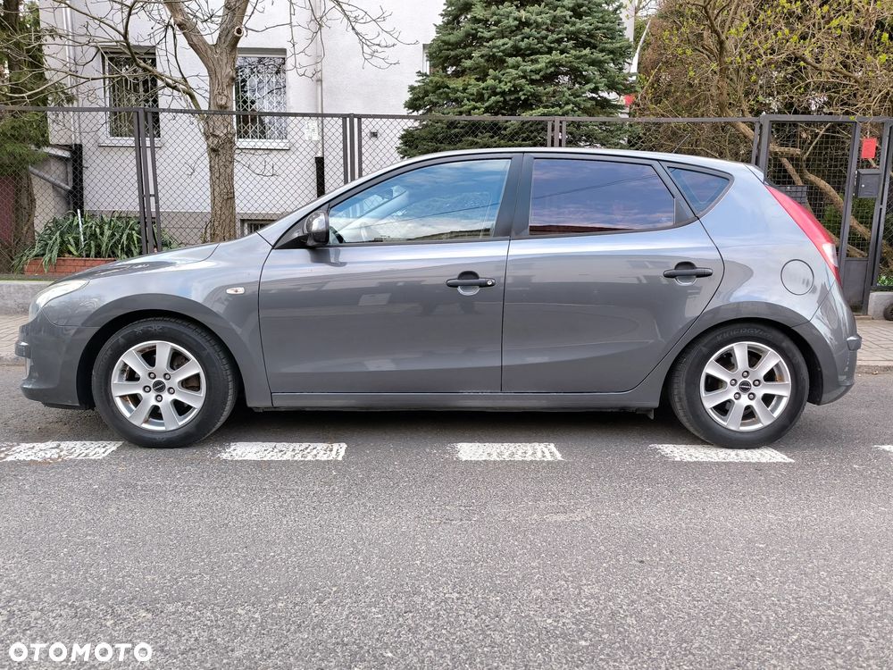 Hyundai i30 1.4 Blue Classic - 11
