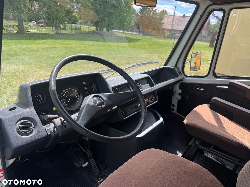 Mercedes-Benz 207D KAMPER - 6