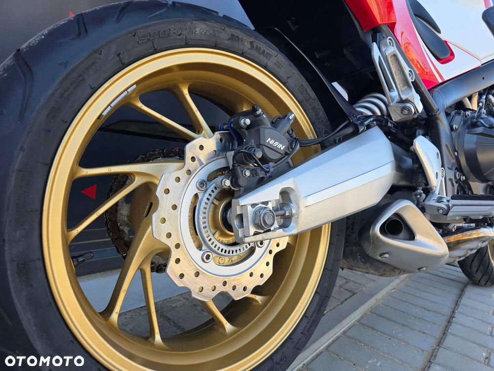 Honda CB - 11