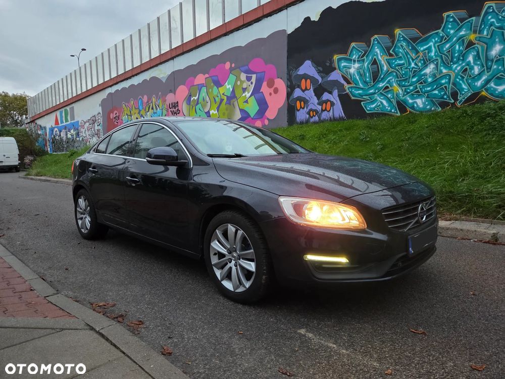 Volvo S60 D3 Drive-E Momentum - 22
