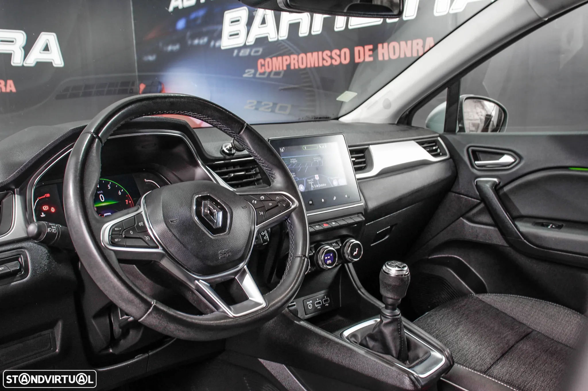Renault Captur 1.0 TCe Techno Bi-Fuel - 21