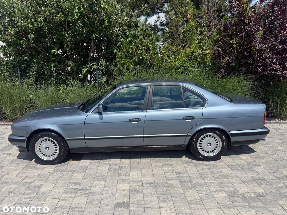 BMW Seria 5 525i - 30