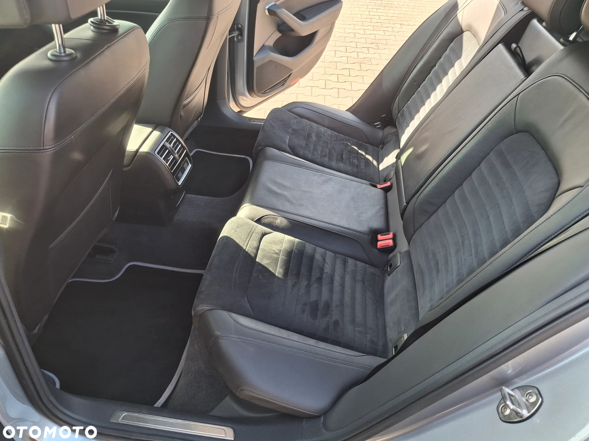 Volkswagen Passat 1.6 TDI BMT Comfortline - 22