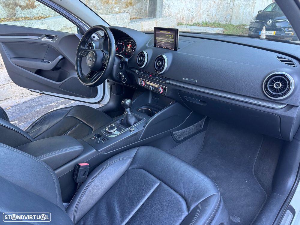 Audi A3 1.6 TDI Design - 24