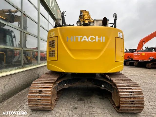 Hitachi ZX225USLC-5B - 8