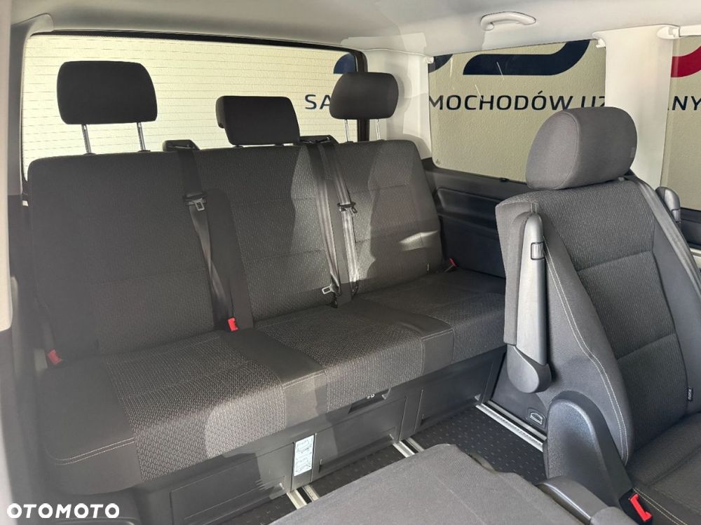Volkswagen Multivan - 25