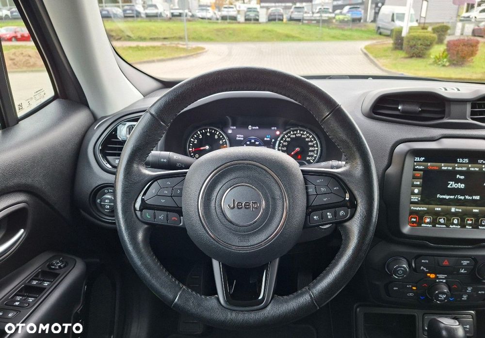 Jeep Renegade - 30