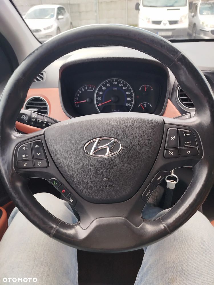 Hyundai i10 1.0 Premium - 21