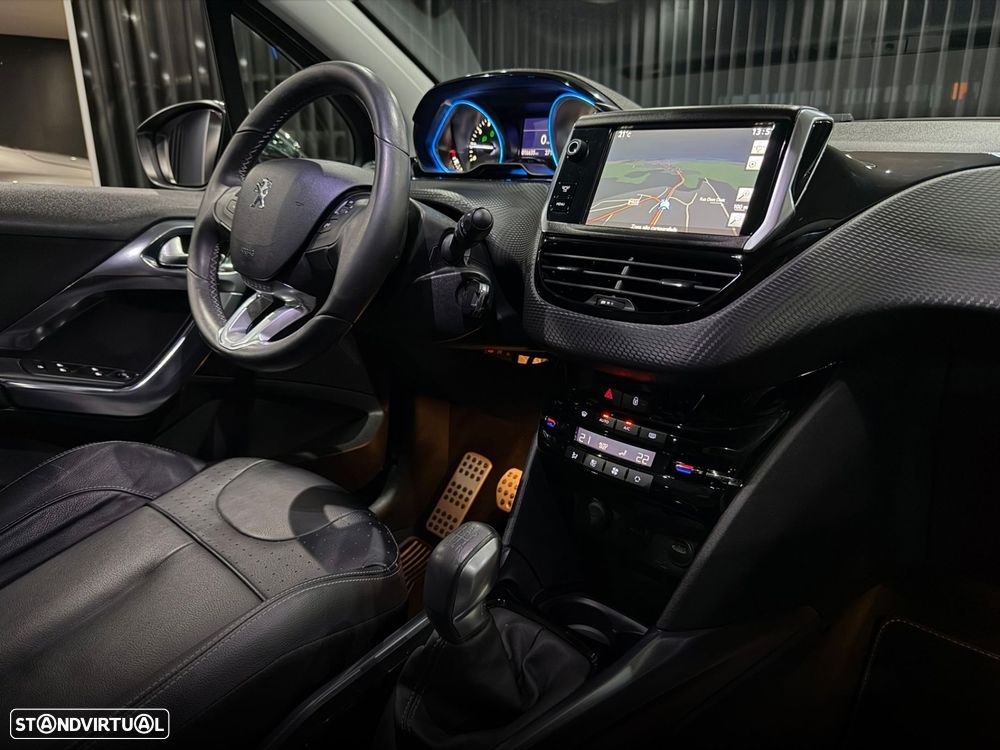 Peugeot 2008 1.6 VTi Allure - 32