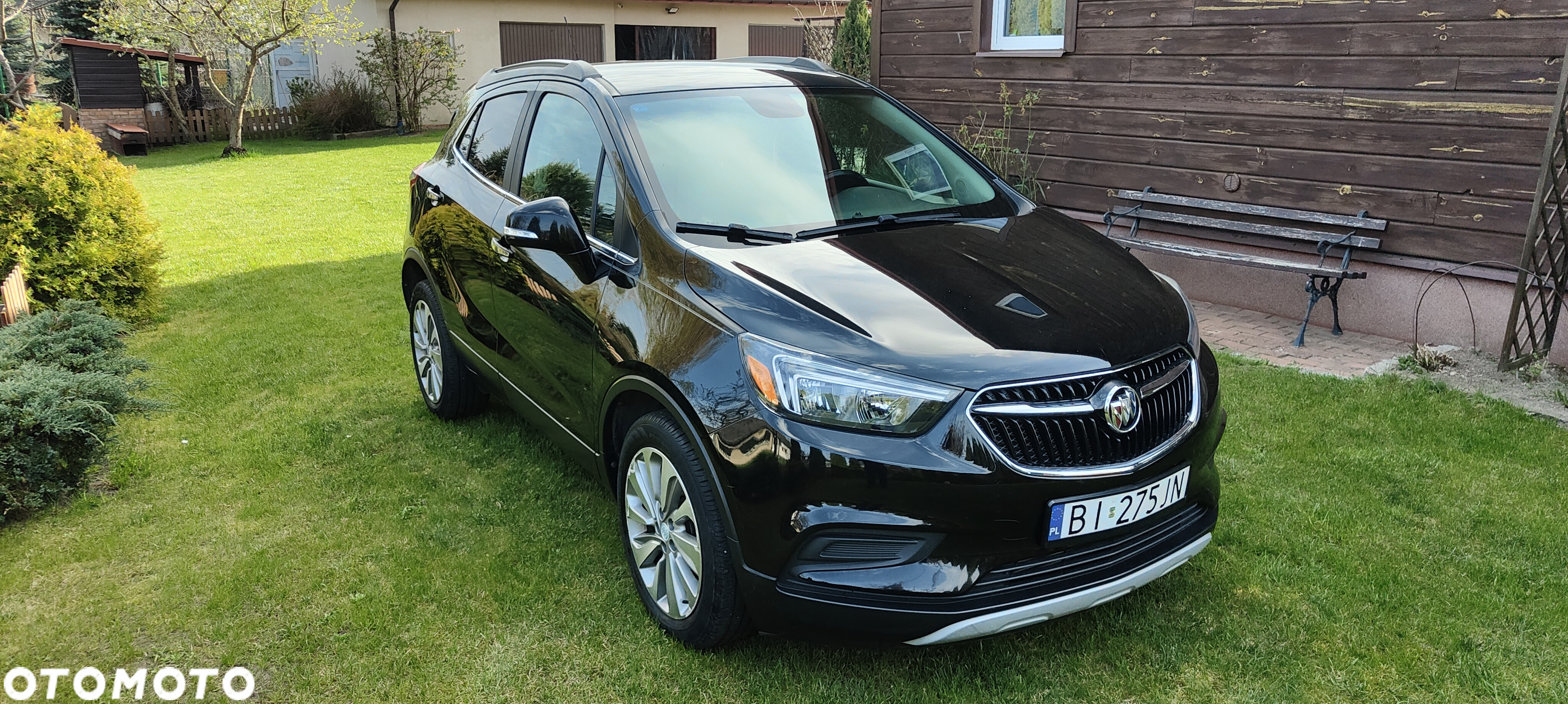 Buick Encore - 2