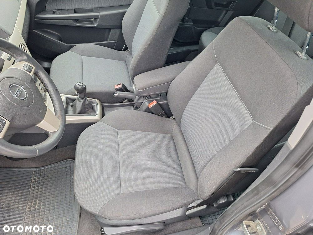 Opel Astra - 12