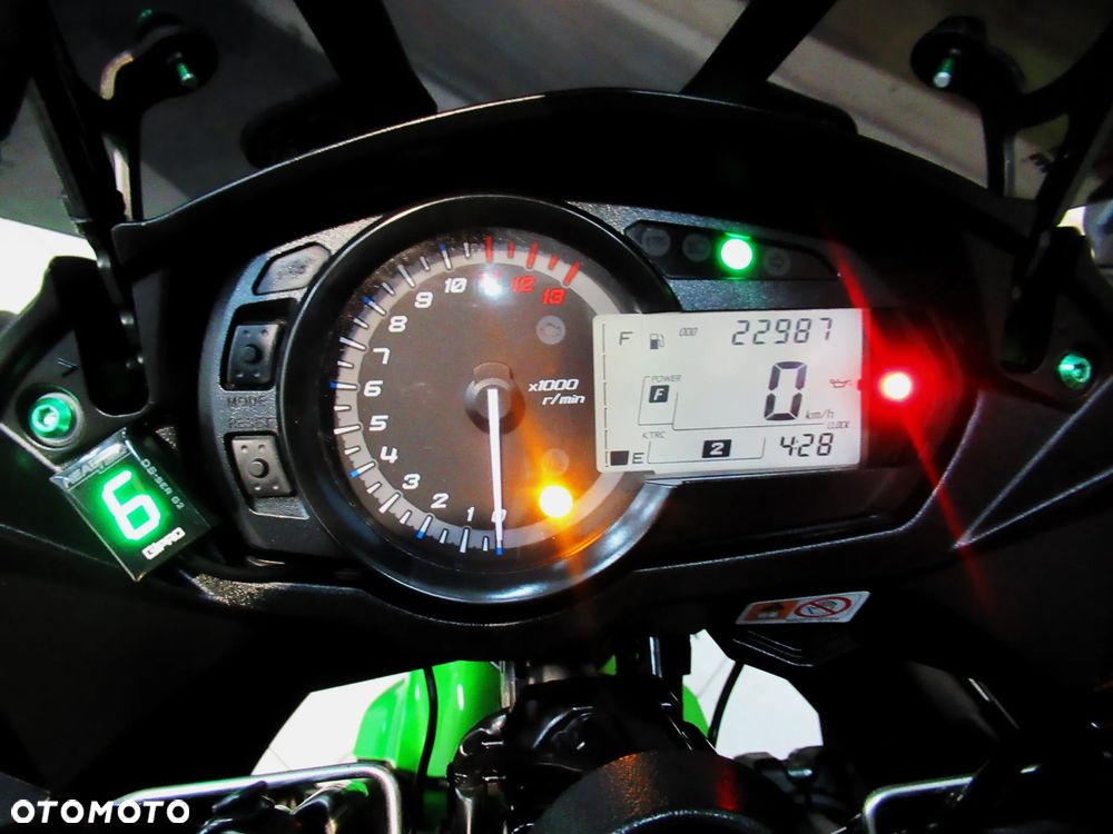 Kawasaki Ninja 1000 SX - 11